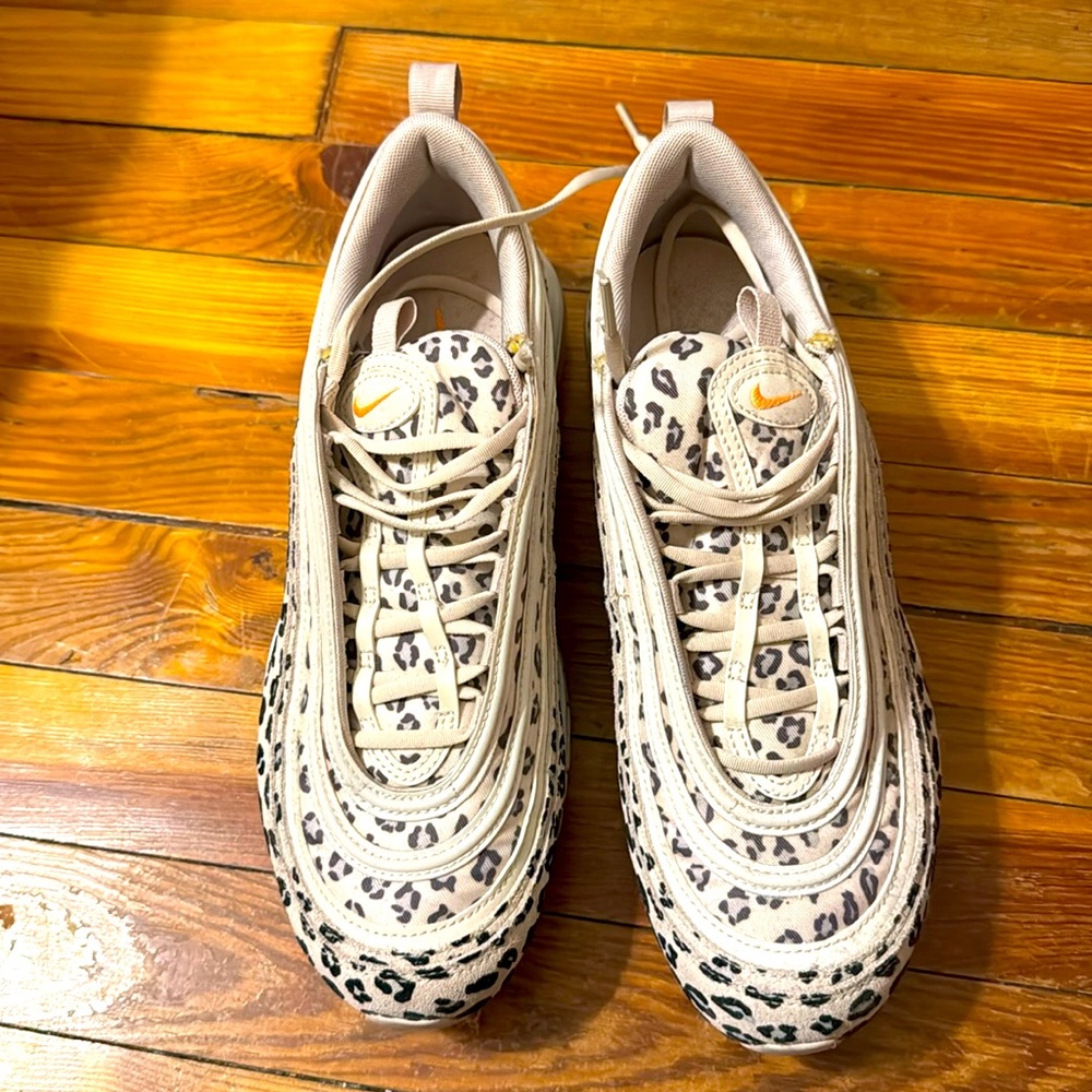 Nike leopard sneakers